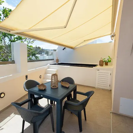 Grand Hayat Santorini Villa Mesariá