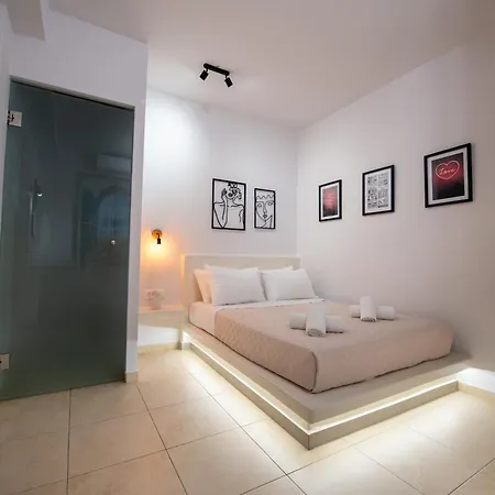 Grand Hayat Santorini *