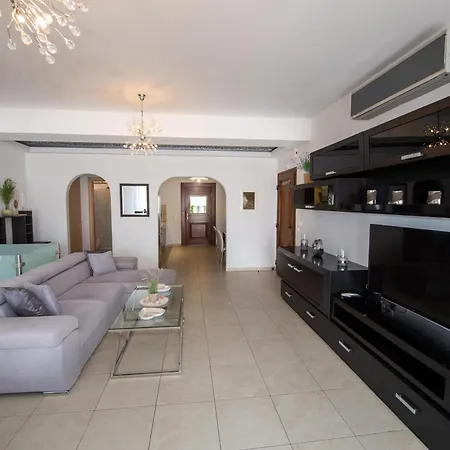 Villa Grand Hayat Santorini *