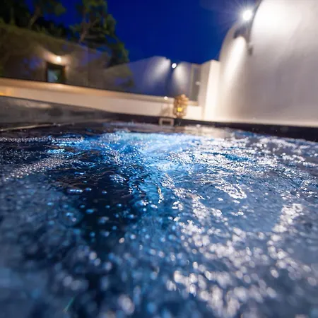 Villa Grand Hayat Santorini