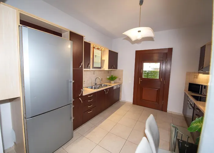 Grand Hayat Santorini Villa