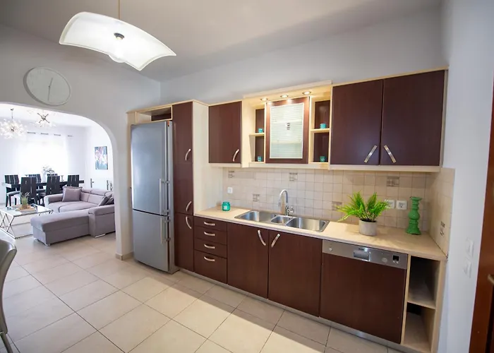 Grand Hayat Santorini Mesariá