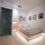 Grand Hayat Santorini *